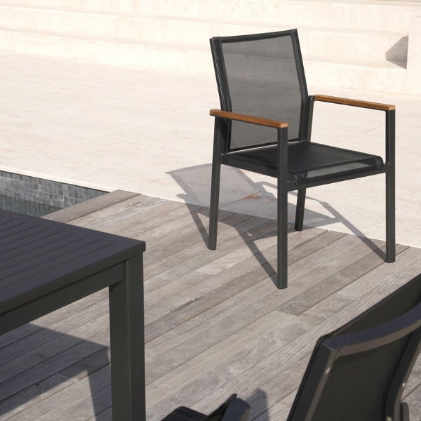 barlow-tyrie-aura-lifestyles-22_800x800